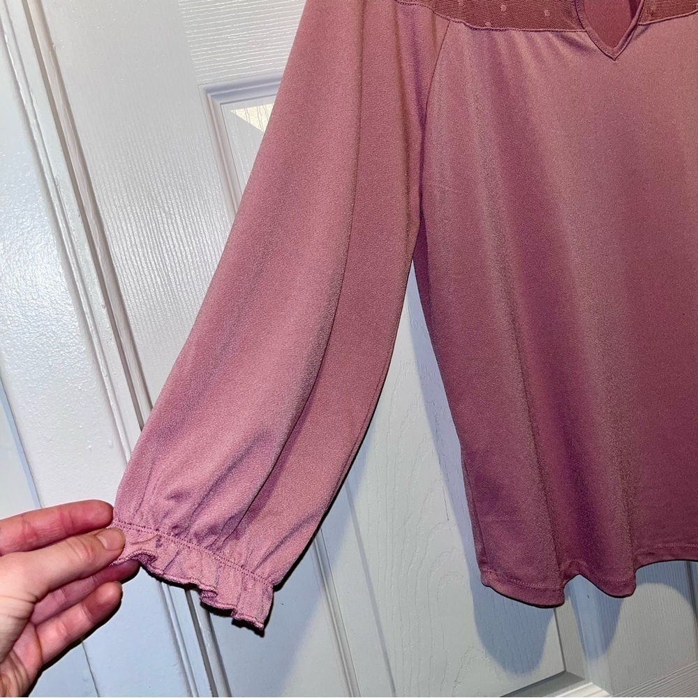 3/30$💥 Adrienne Vittadini top blouse Pink dot Women Medium long sleeve feminine - Picture 3 of 5